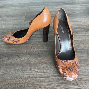 Vintage Apepazza Pumps